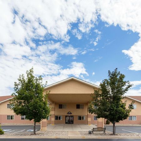 Days Inn By Wyndham Colorado Springs Airport Экстерьер фото